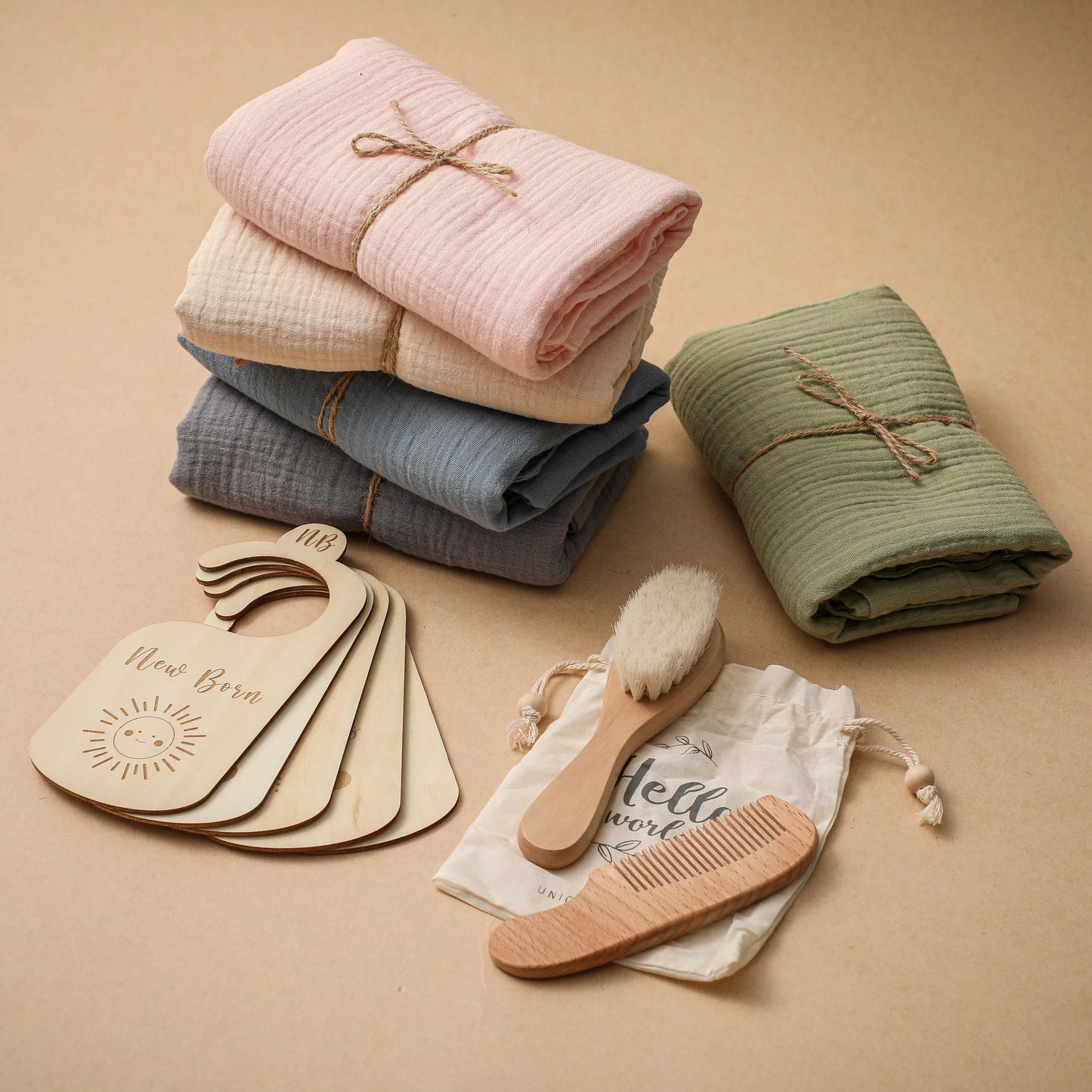 Essential Newborn Bath Toy Set - Double-Sided Cotton Towel, Wardrobe Dividers, Brush & Photography Props - Perfect Bath Gift!