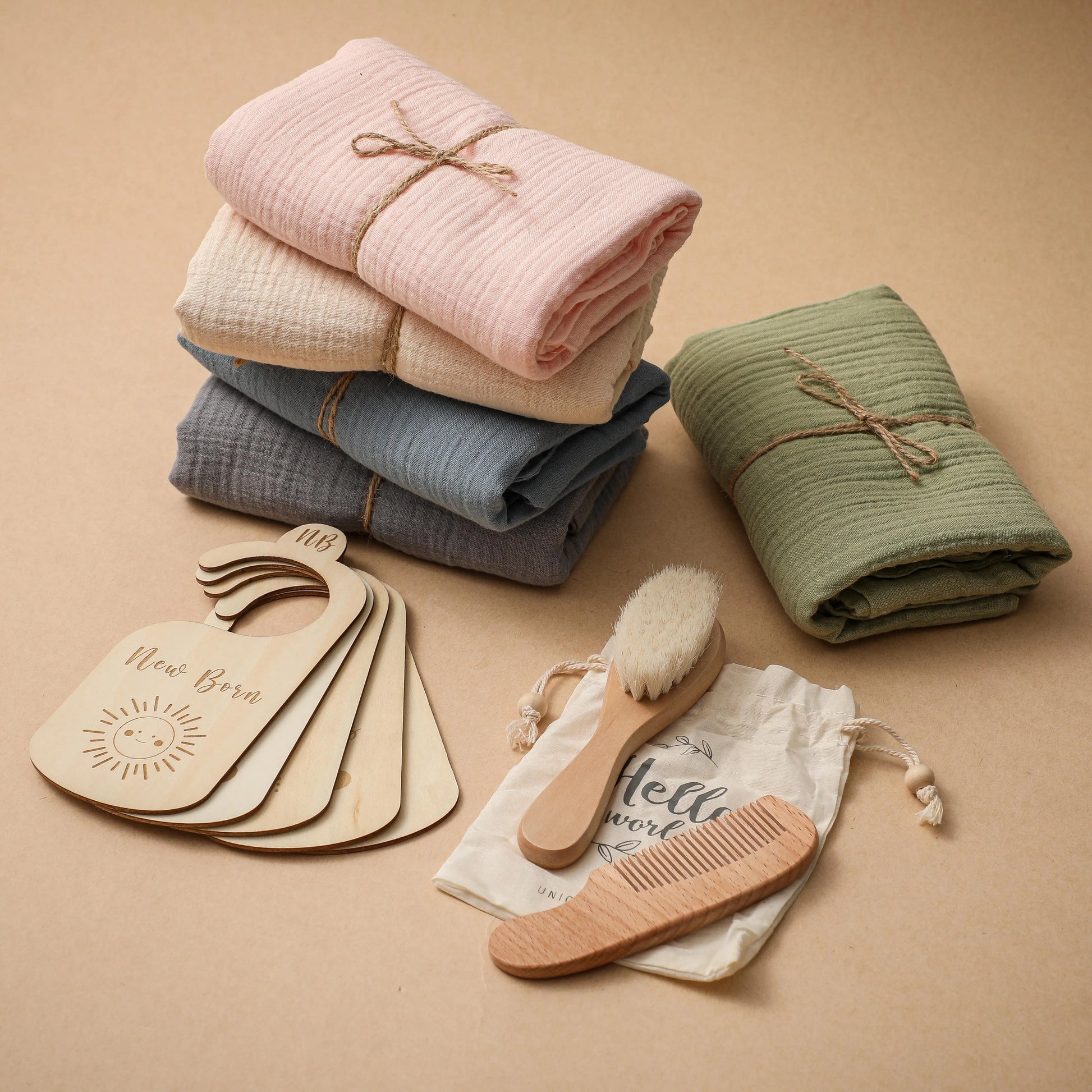 Essential Newborn Bath Toy Set - Double-Sided Cotton Towel, Wardrobe Dividers, Brush & Photography Props - Perfect Bath Gift!